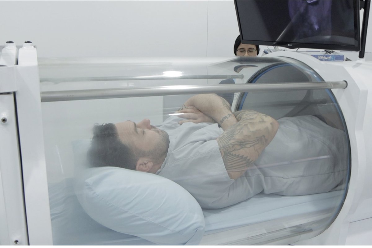hyperbaric oxygen therapy